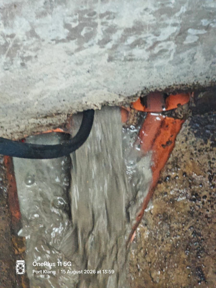 Cracked underground drainage pipe at a Klang industrial premises